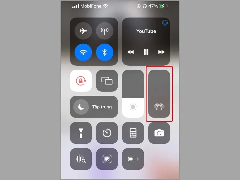 Ngắt kết nối tai nghe ra khỏi iPhone