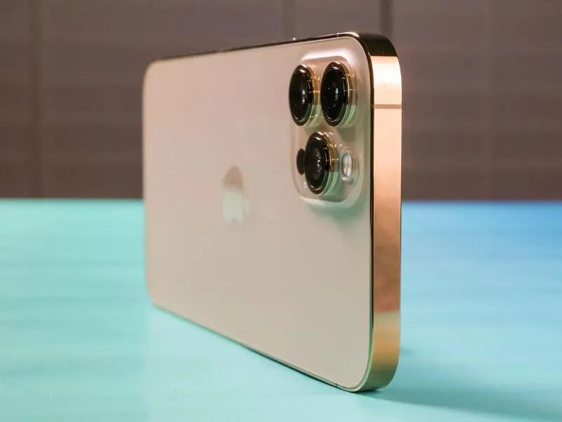 Có nên mua iphone 12 pro max? Mới/cũ bao nhiêu tiền