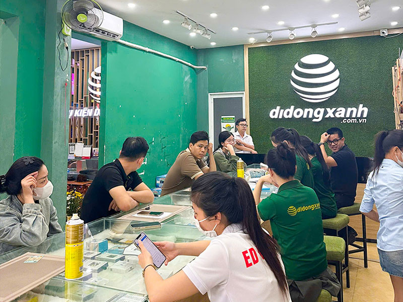 Di Động Xanh hỗ trợ ép kính màn hình iPad giá rẻ