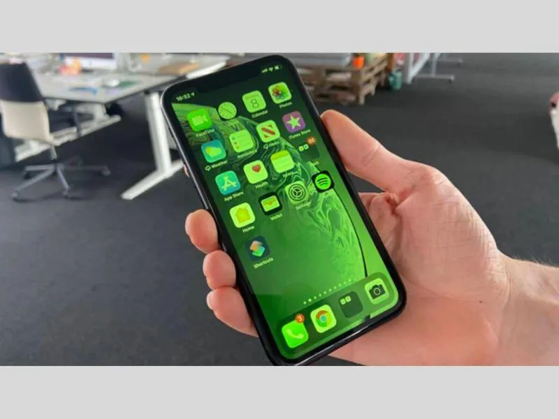 Có nhiều nguyên nhân khiến iPhone bị nháy xanh