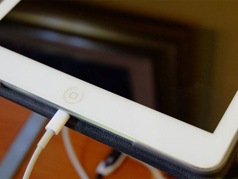 Cách sạc pin iPad Air 3 đúng cách