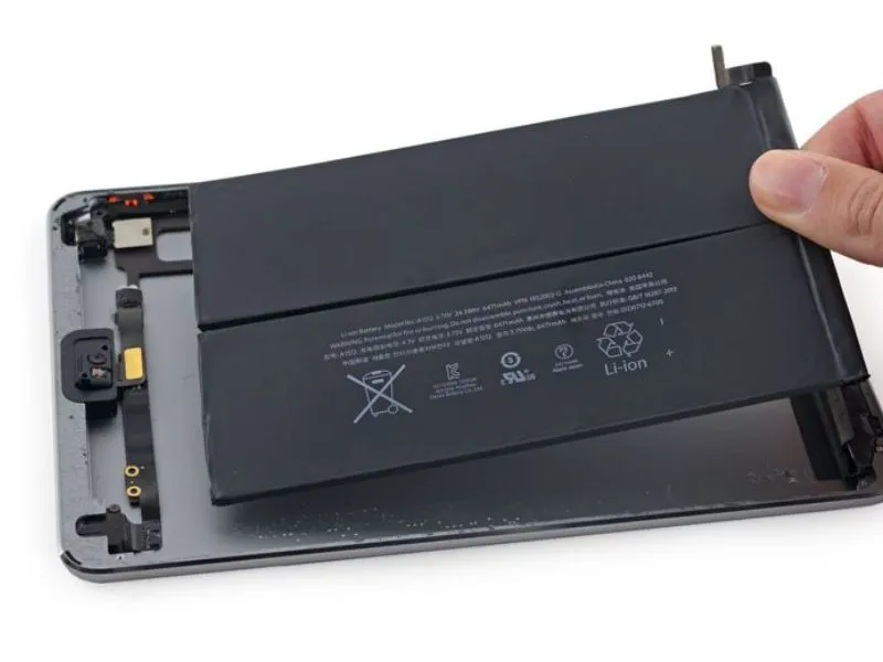 Nhận biết pin iPad Air 4 bị chai cần thay mới