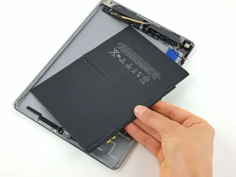 Pin lấy từ các iPad cũ