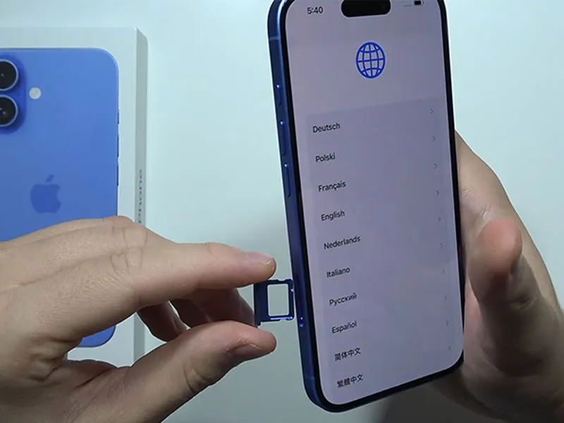 Vị trí chính xác của khe sim trên điện thoại iPhone 16