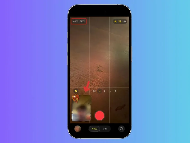 Khi quay video kép bạn có thể chuyển đổi linh hoạt giữa các ống kính