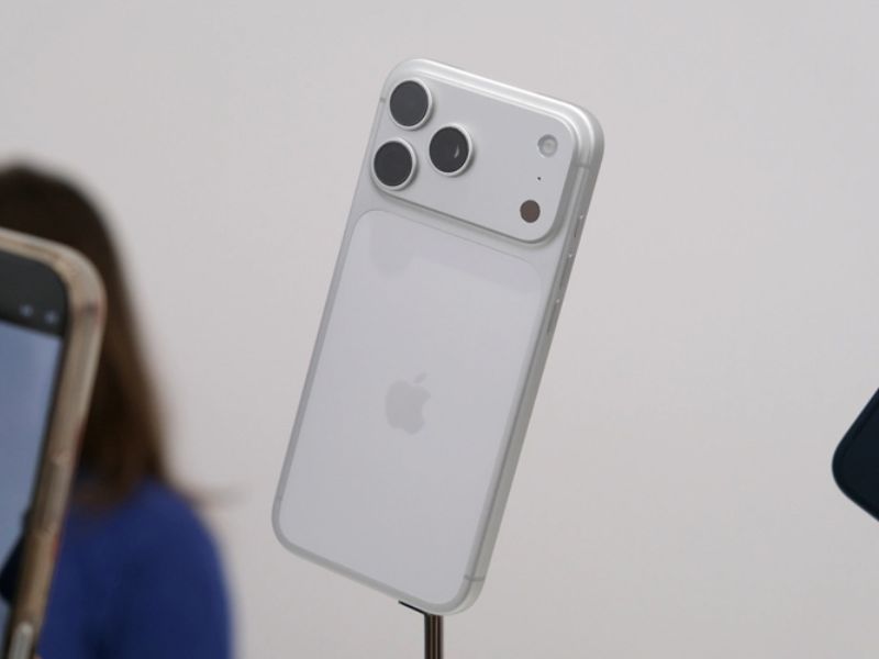 Ngoại hình nổi bật với diện mạo mới