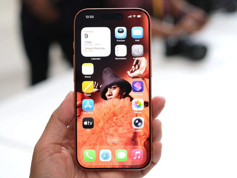 Màn hình lớn với kích thước 6.3 inch