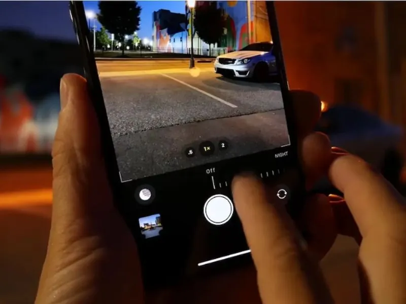 Tính năng Night Mode tự kích hoạt