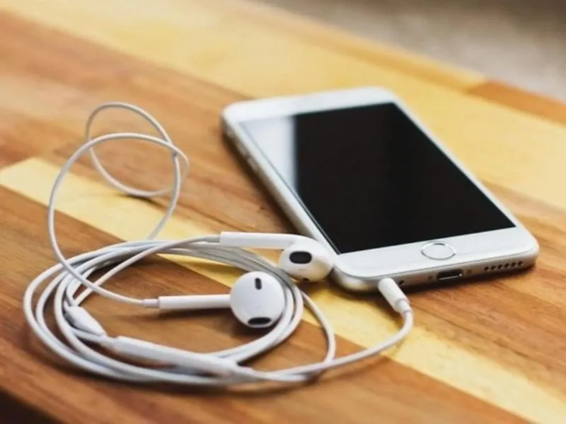 Lỗi iPhone bị treo ở chế độ tai nghe 