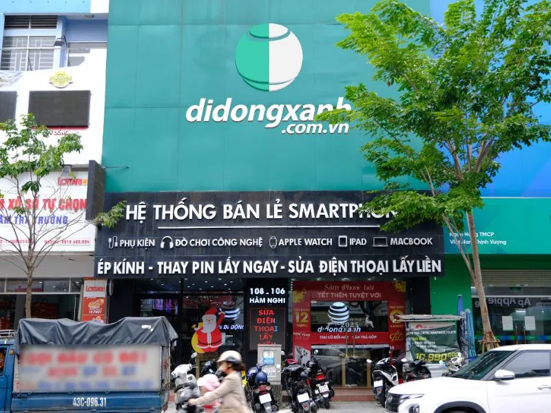 Cửa hàng iPhone chi nhánh Đà Nẵng nằm vị trí trung tâm thuận lợi