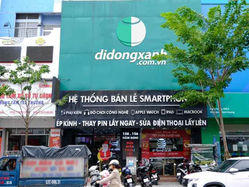 Cửa hàng điện thoại hiện đại nằm vị trí trung tâm Đà Nẵng