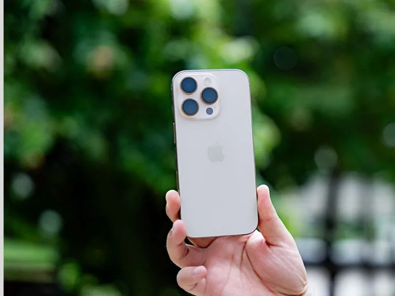 iPhone 16 Pro có trọng lượng bằng 16 Plus dù kích thước nhỏ hơn