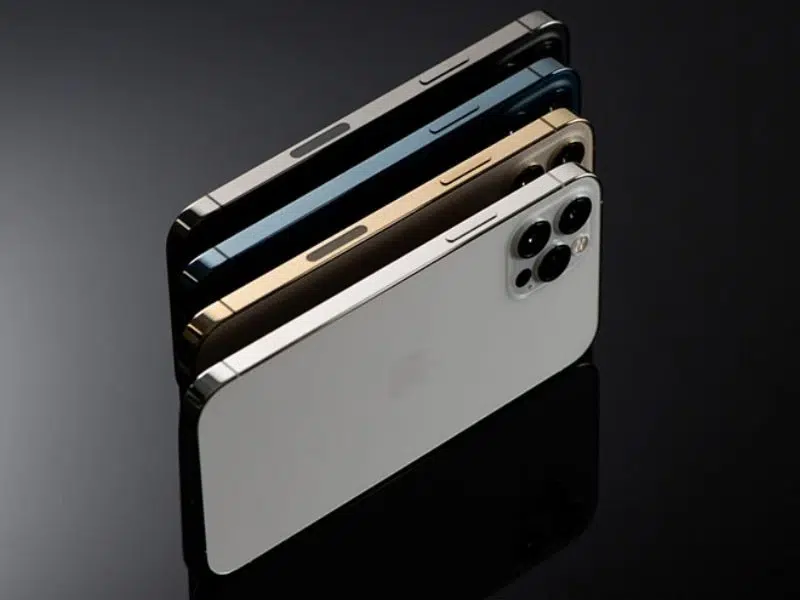 Thiết kế điện thoại iPhone 12 Pro Max viền vuông với khung thép không gỉ 