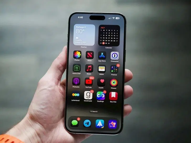 iPhone 18 Pro có màn hình 6,3 inch, nhỏ gọn hơn phiên bản Pro Max 6,9 inch